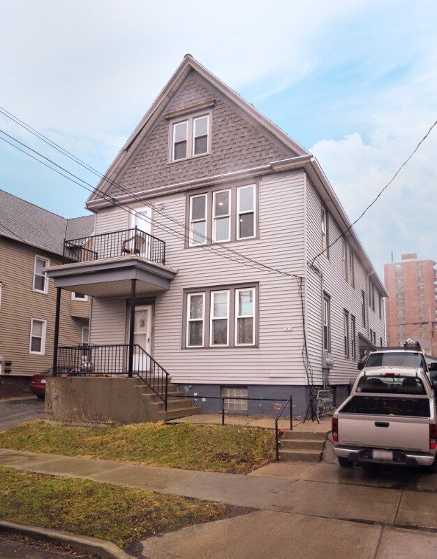 Building Photo - 1834 N Arlington Pl