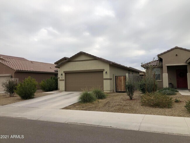 Building Photo - 8457 N 61st Ln