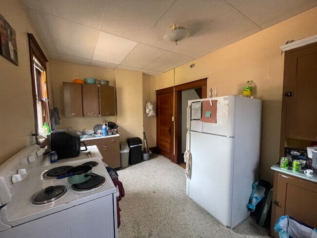 Building Photo - 1507 Wilson St