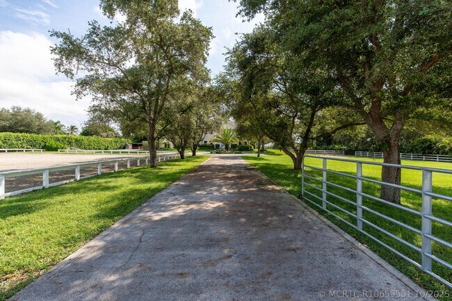 Building Photo - 14593 Drafthorse Ln