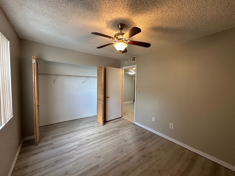 Building Photo - 1024 S Independence Dr