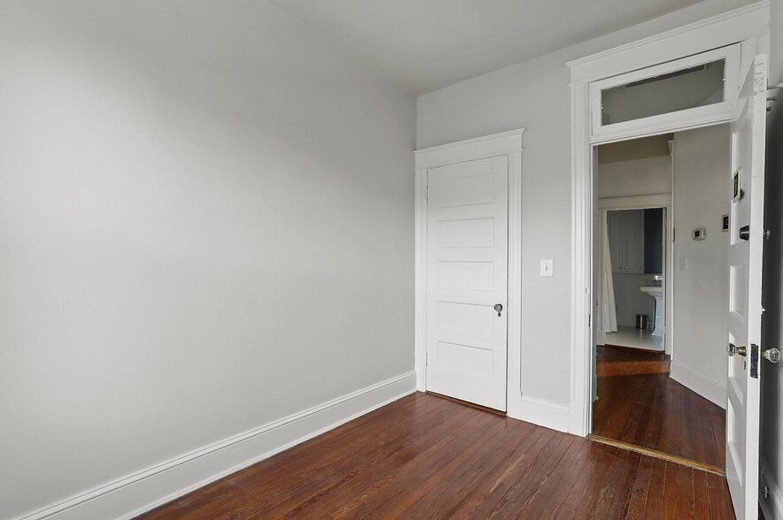 Building Photo - 1660 Irving St NW