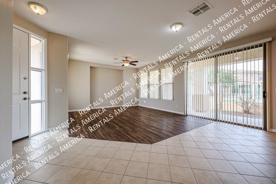 Building Photo - 2218 N 135th Dr