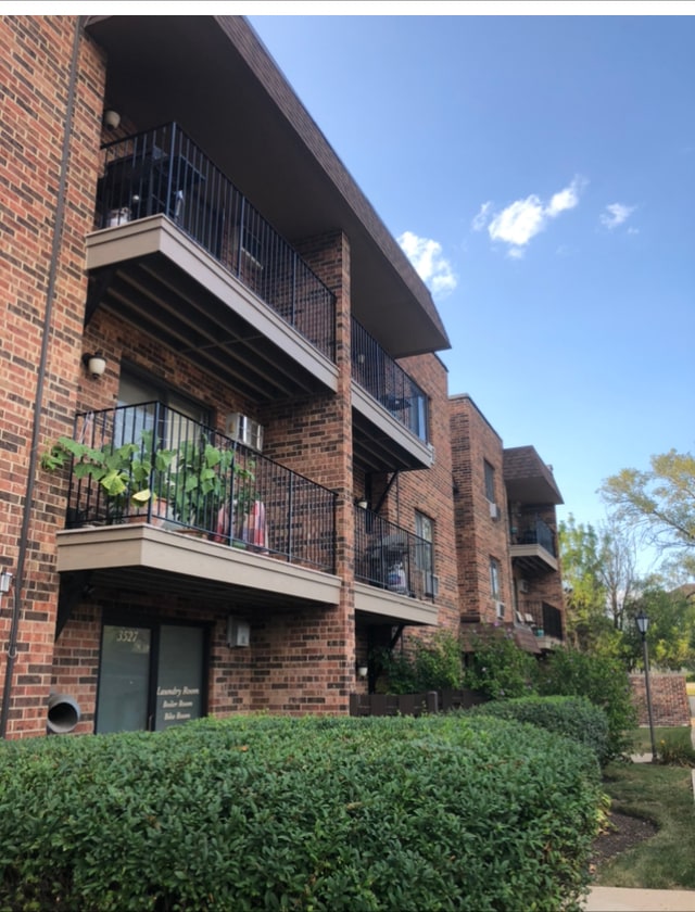 Building Photo - 3531 Central Rd