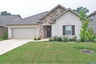 Building Photo - 104 Grv Hl Cir