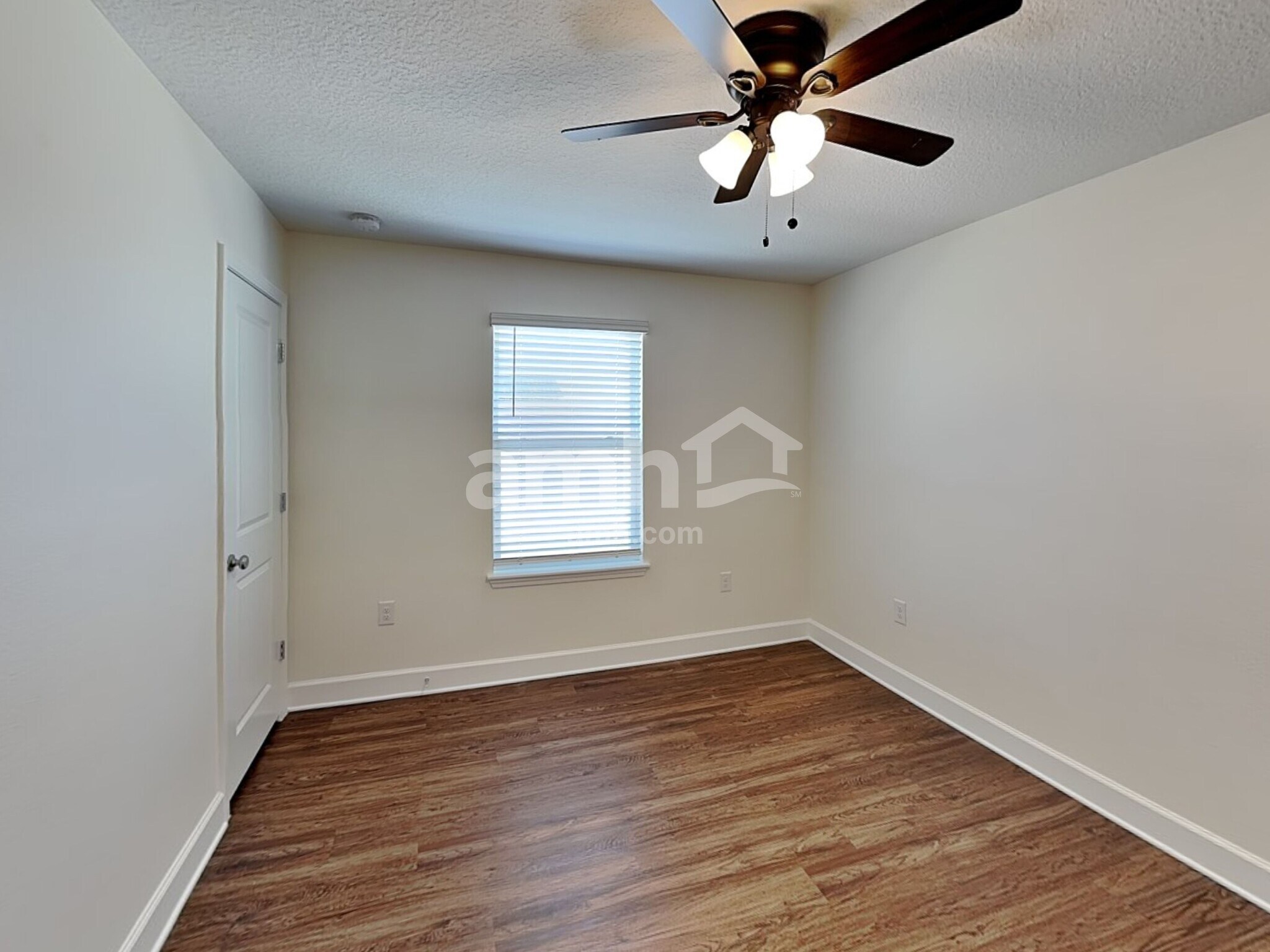 Building Photo - 4624 Birdsong Dr