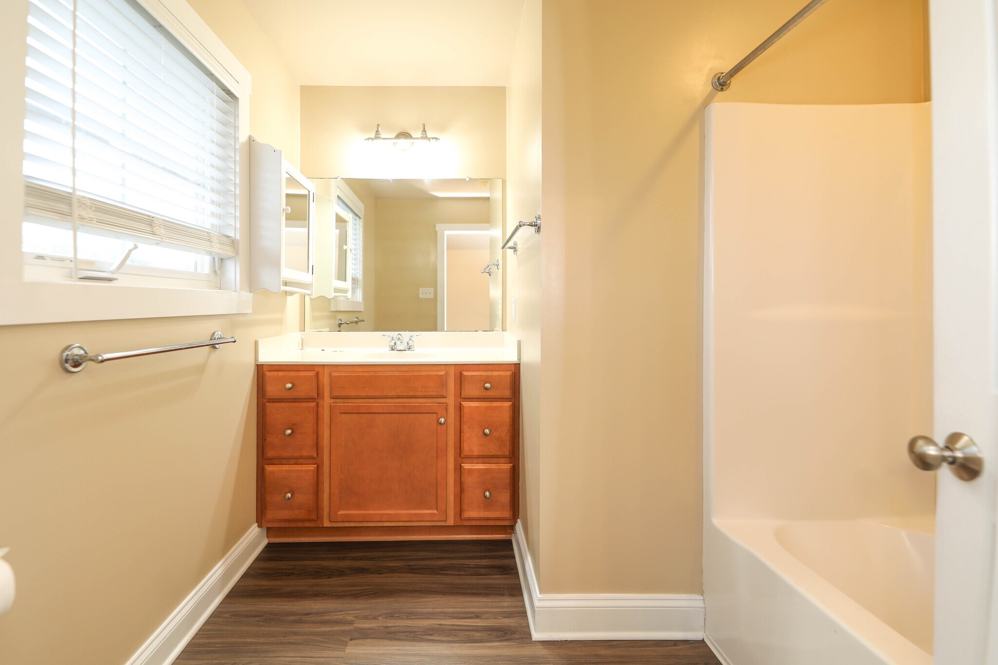 Building Photo - 328 Marquette Ct