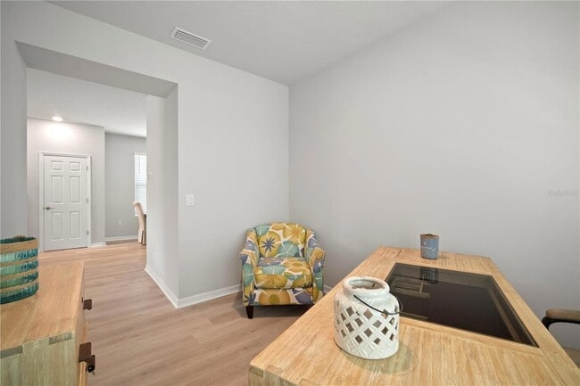 Building Photo - 5636 Silver Sun Dr