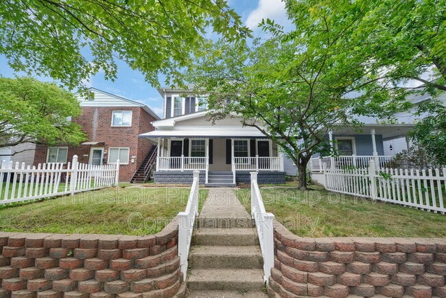 Primary Photo - 342 E Morrill Ave