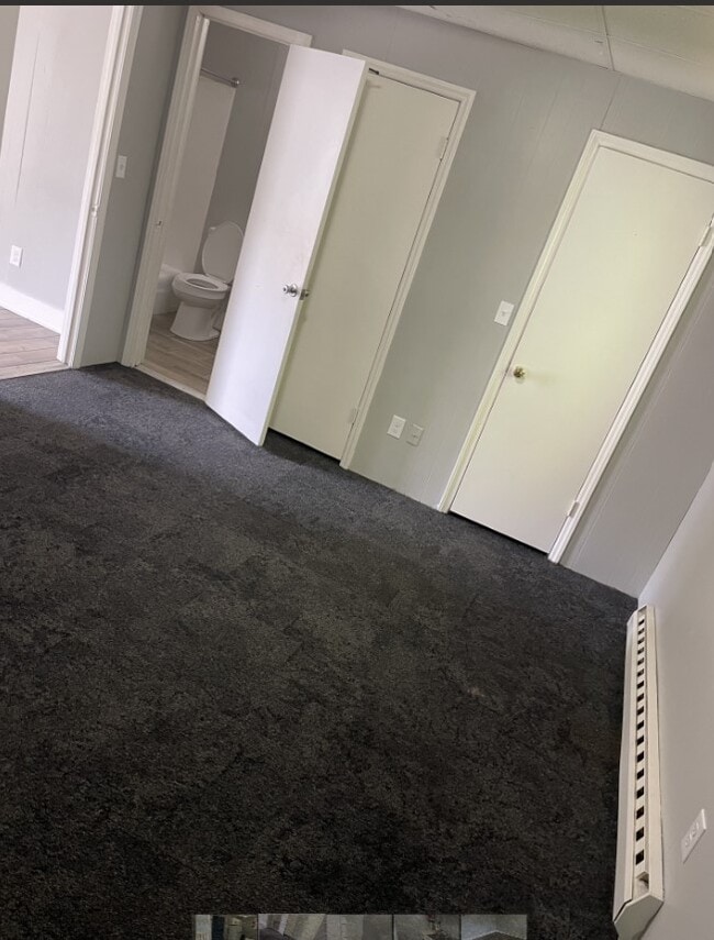 Building Photo - 4540-4558 June Ave