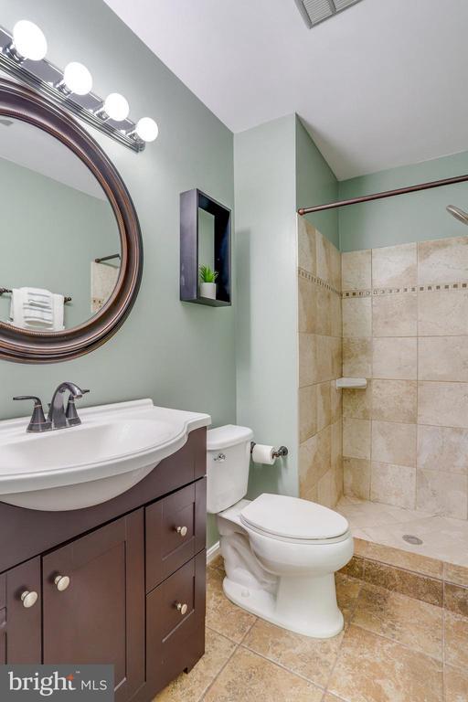 Building Photo - 4546 Little River Run Dr
