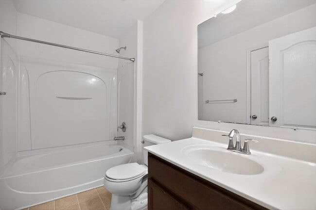 Building Photo - 2864 Hedgerow Pl