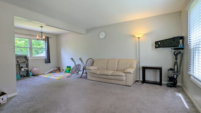 Building Photo - 1719 Butler Ct