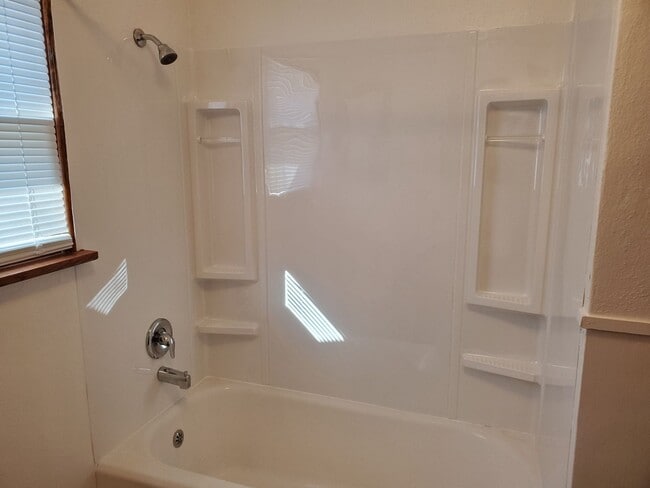 Building Photo - 58410 High Valley Rd