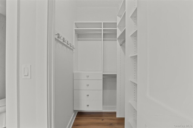 Building Photo - 11 Purdy St