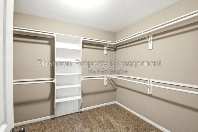 Building Photo - 21103 N Valley Ct