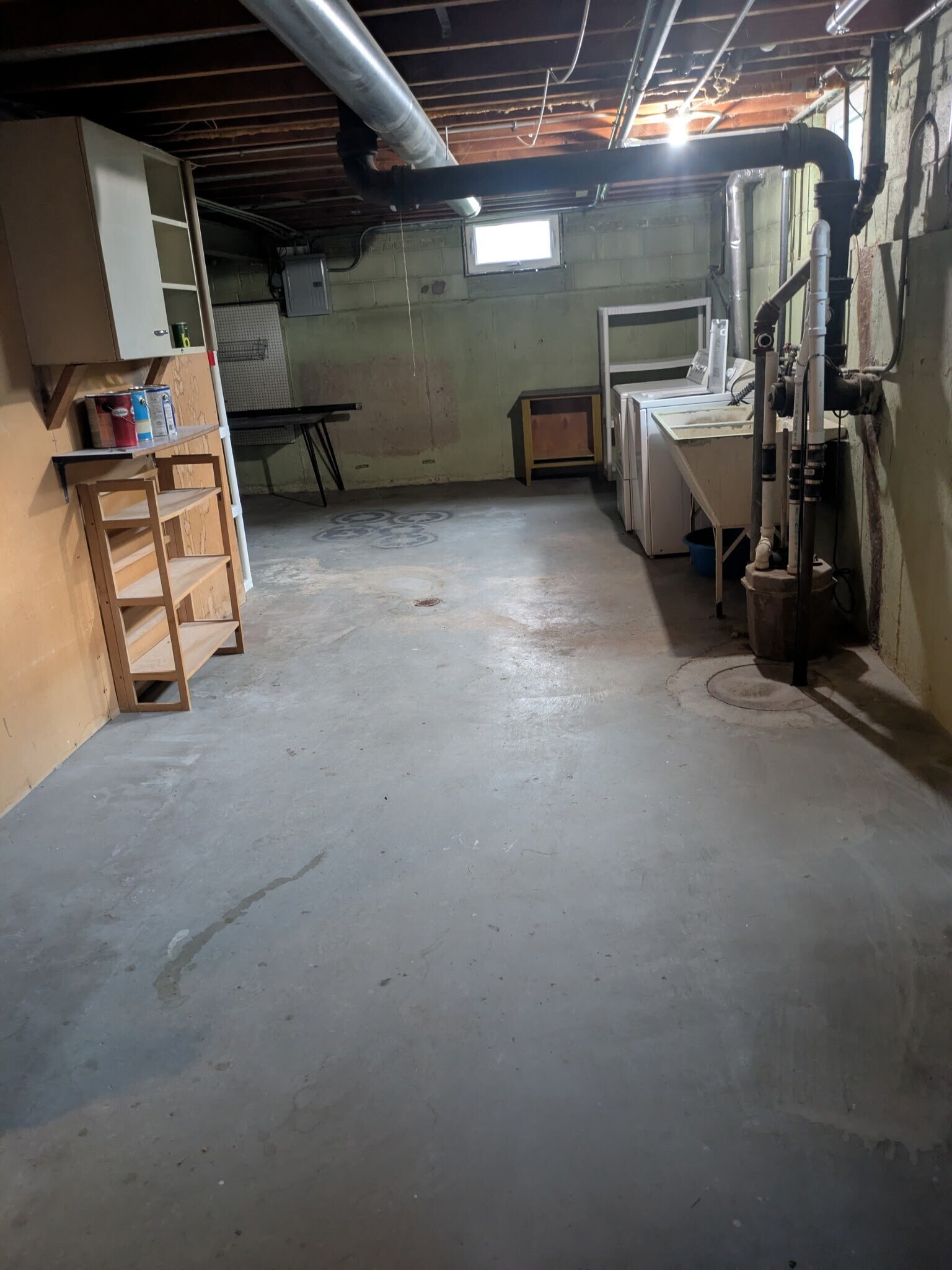 Building Photo - 5832 Reba St