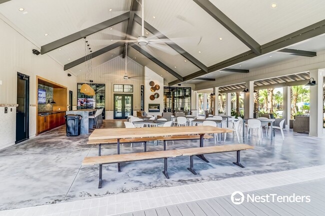 Building Photo - Enjoy Resort-Style Amenities in Beautiful ...