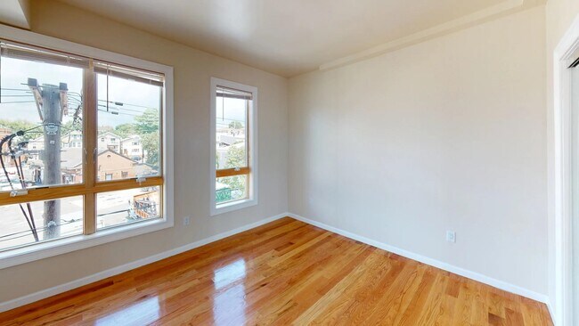 Building Photo - 1542 John F. Kennedy Blvd