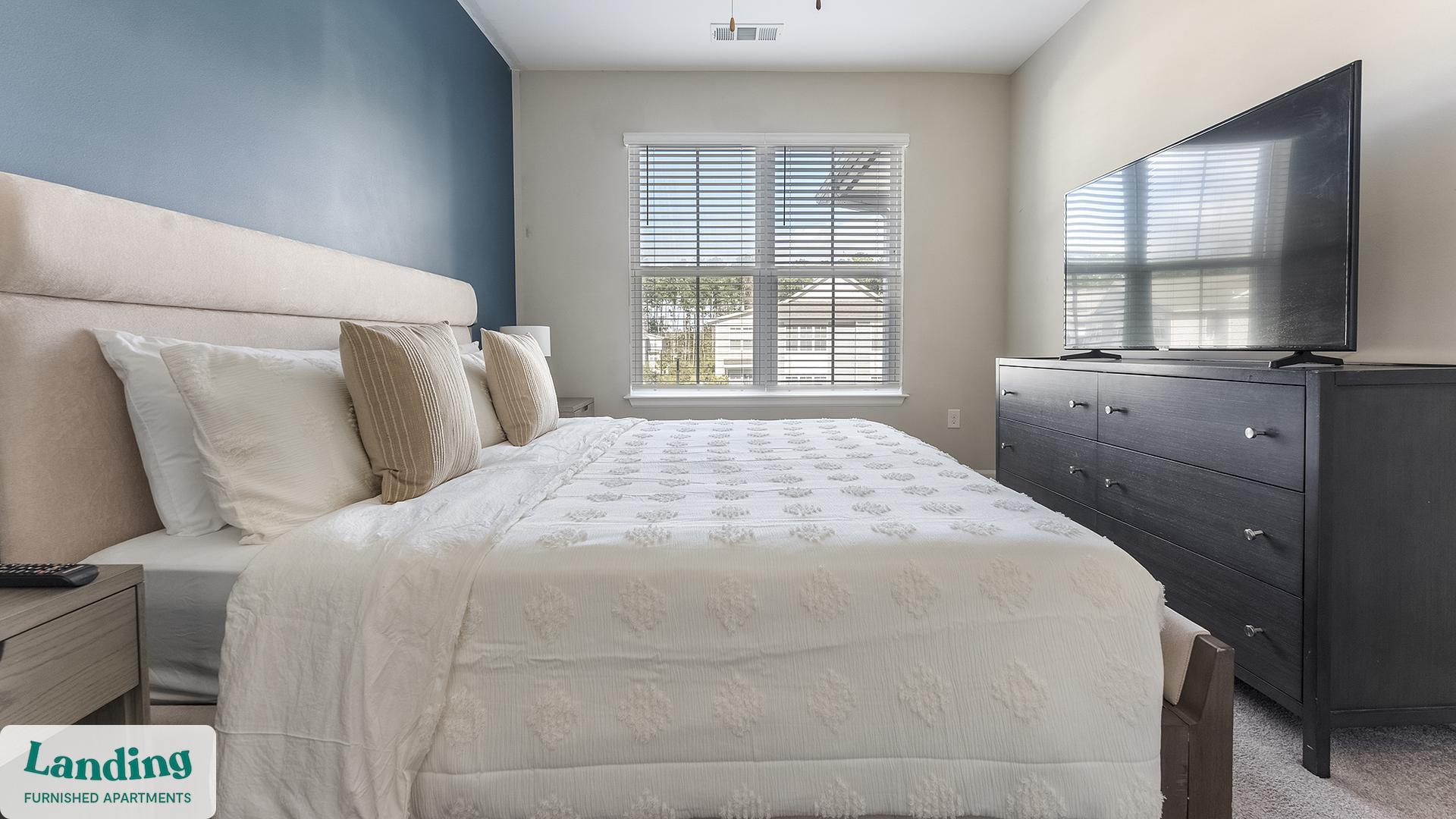 Building Photo - 195 N Creek Dr