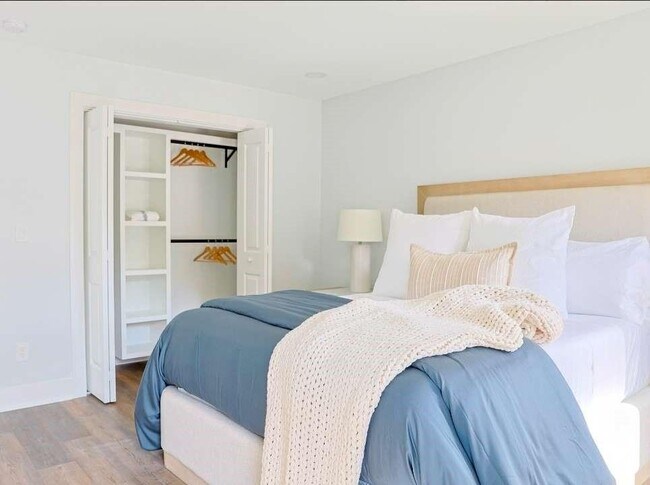 Building Photo - 2184 Skye Isles Pass SE