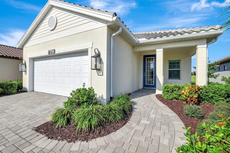 Primary Photo - 4633 Centaurus Cir