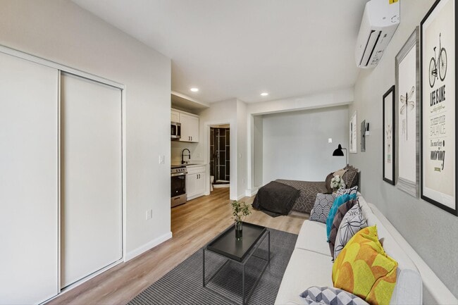 Floorplan - Oak Haus