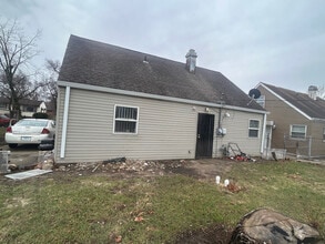 Building Photo - 3586 20th Pl