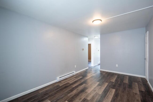 Building Photo - 50-62 East Street - 3A