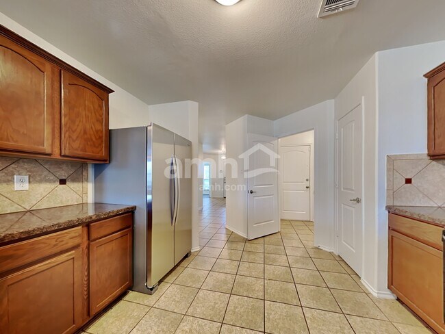 Building Photo - 2002 Wagon Trail