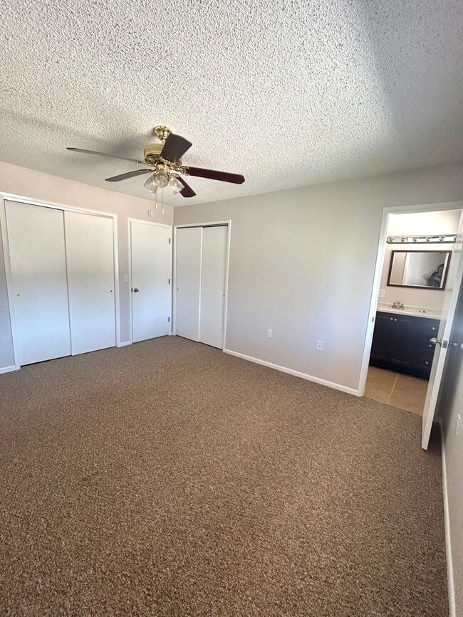 Building Photo - **MOVE-IN Special ** Beautiful 3 Bedroom/ 2 Bathroom Home In Downtown 29 Palms