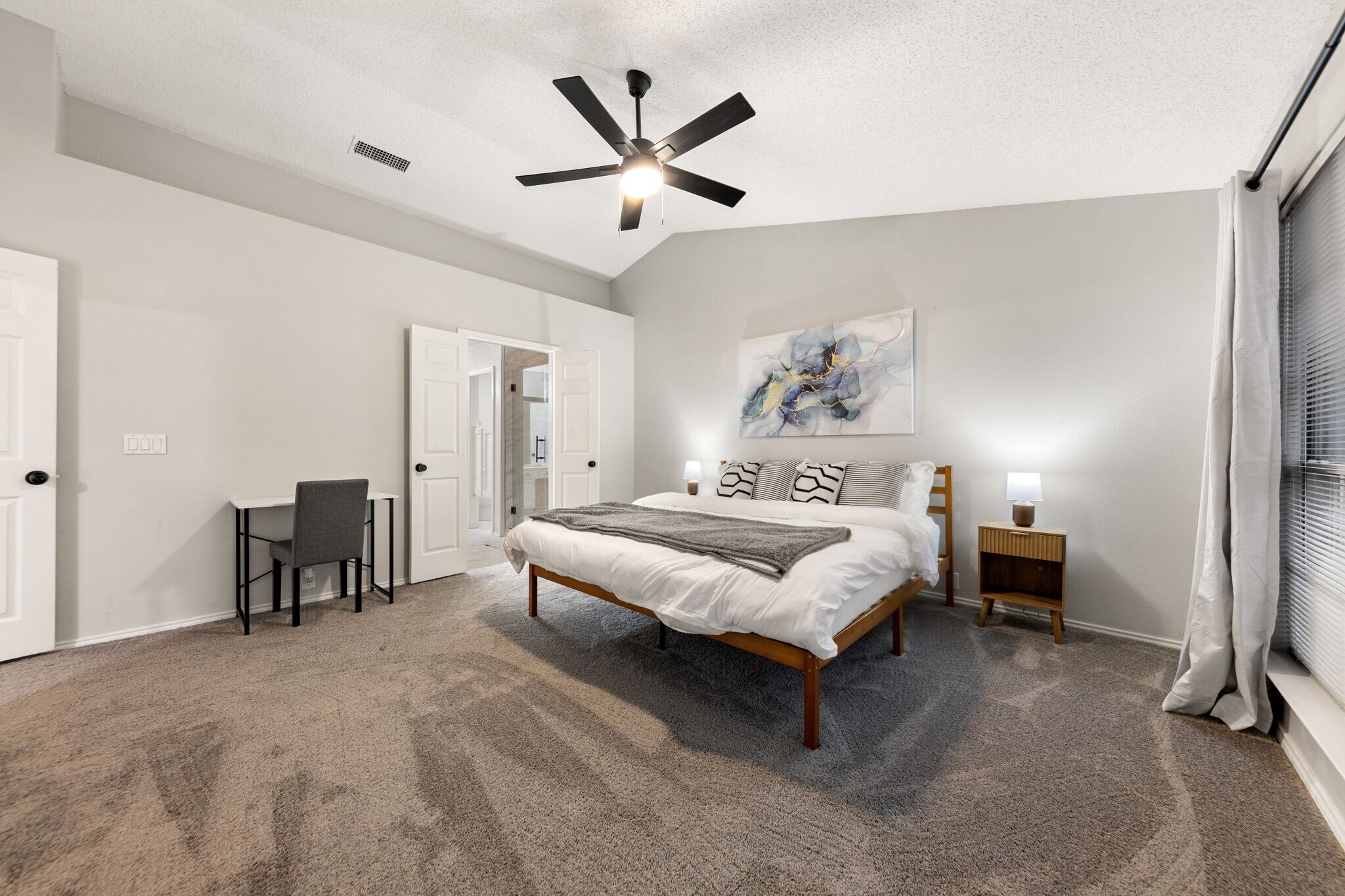 Building Photo - 509 Newberry St