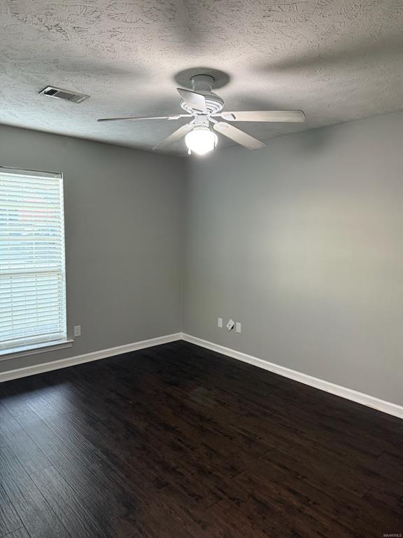 Building Photo - 8425 English Oak Loop