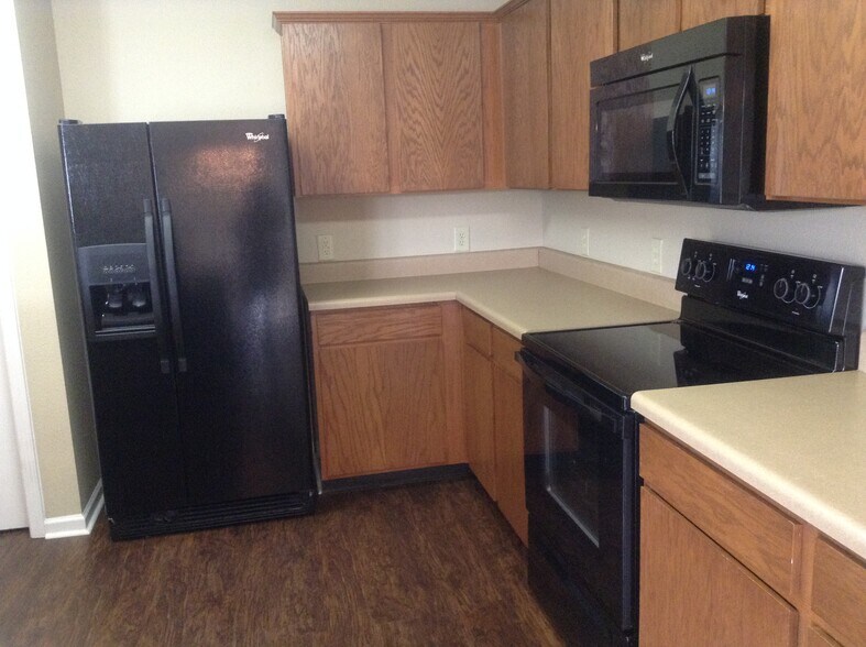 Building Photo - 14237 Luscombe Farm Rd