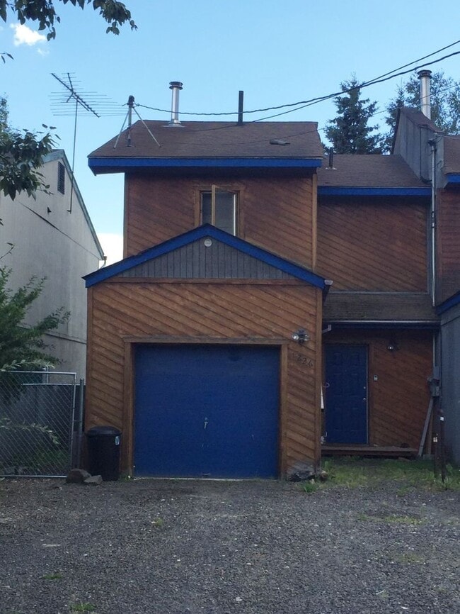 Primary Photo - 2 Bedroom Condo, Pet's OK, Heat Included