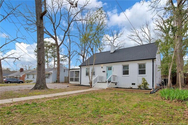 Building Photo - 506 Cross St