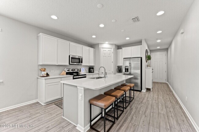 Building Photo - 3430 Traceland Oak Ln