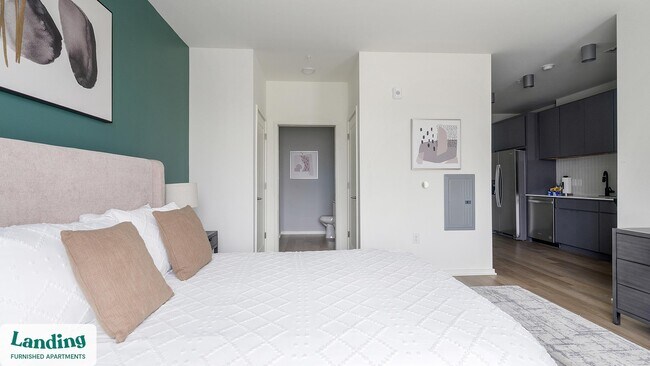 Building Photo - 815 Madison St