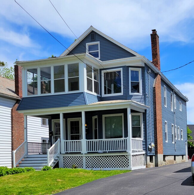 Primary Photo - 19 Homestead Ave