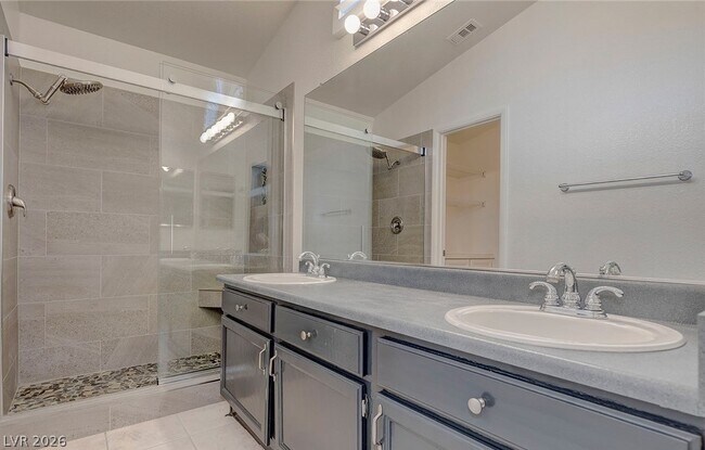 Building Photo - 7225 Scenic Hills Dr
