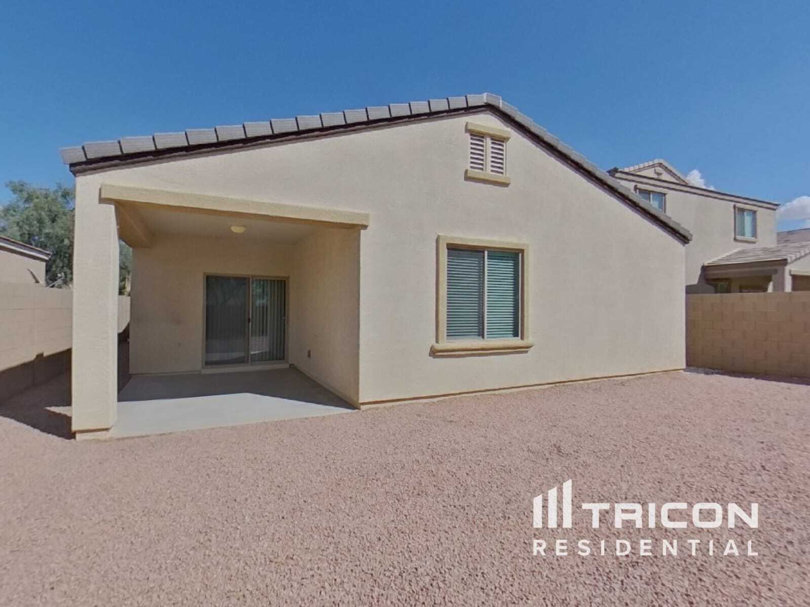 Building Photo - 19550 N Salerno Cir