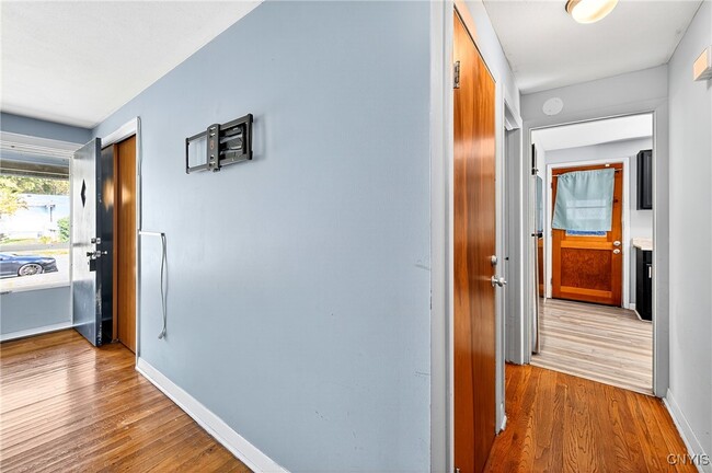 Building Photo - 216 Pine Grove St