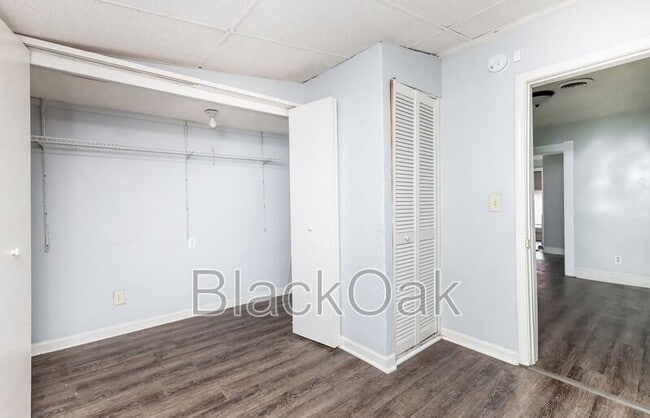 Building Photo - 917 Watt St