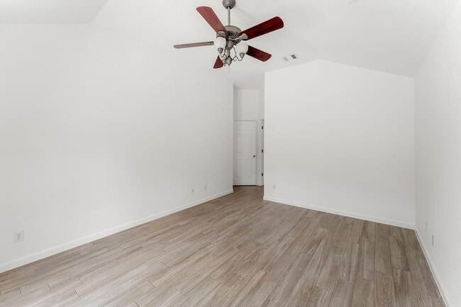 Building Photo - 5900 Taylorcrest Dr