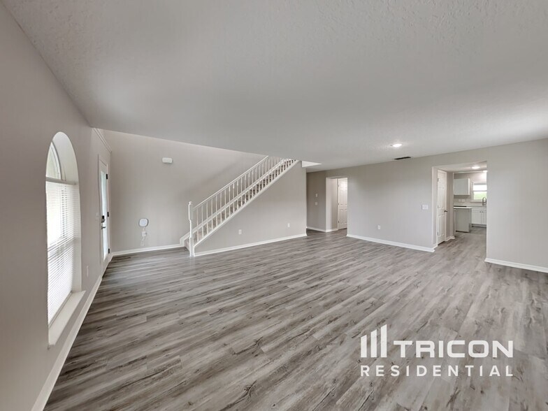 Building Photo - 1795 Sunset Ridge Dr