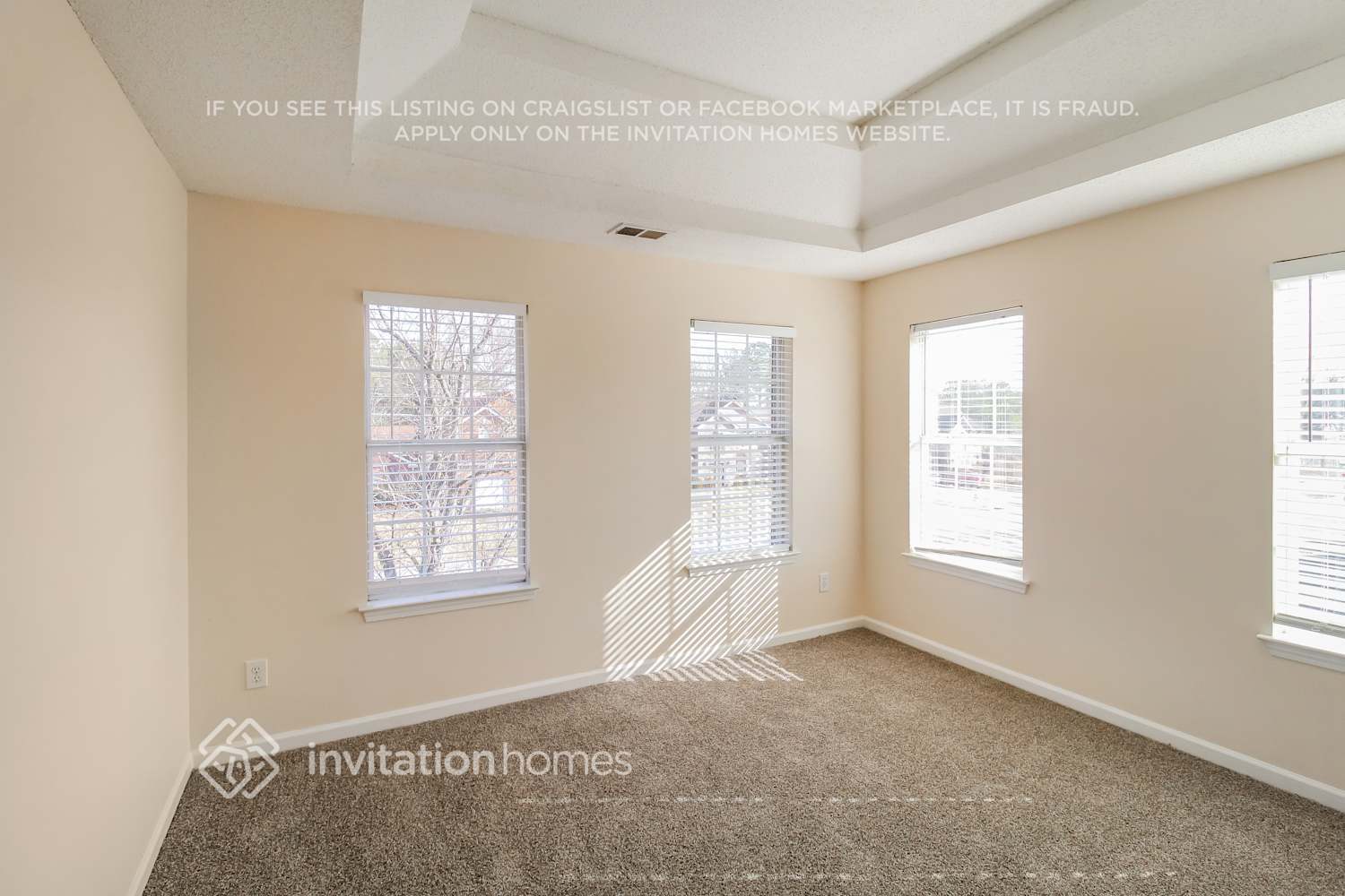 Building Photo - 2204 Eagles Nest Cir