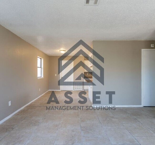 Building Photo - 4613 Cinderella Dr
