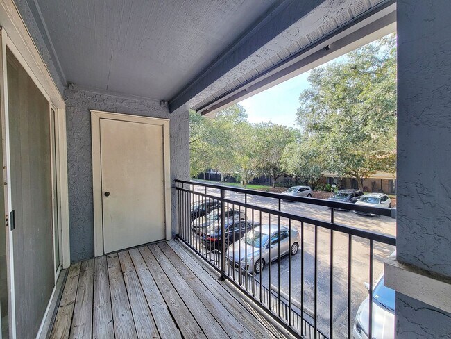 Building Photo - 3705 SW 27th St