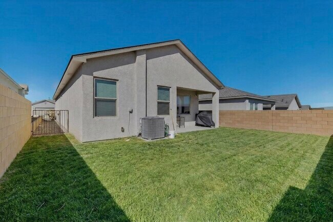 Building Photo - 10650 Valedon Ln SW