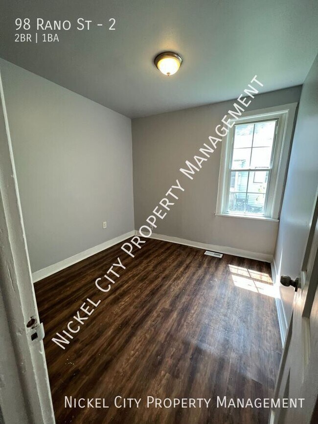 Building Photo - 98 Rano St